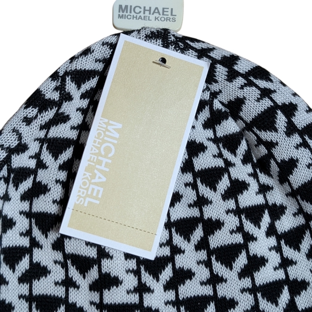 NWT NEW Michael Kors BLACK & white signature Logo Bennie Hat & Gloves SET - Picture 4 of 8